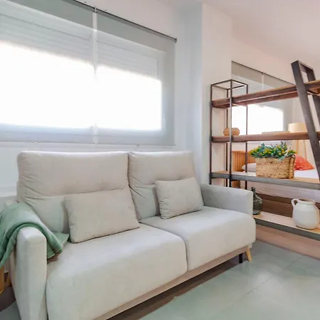 Nuevo Acogedor Estudio Junto Sta Justa Y Aeropuerto Sevilla