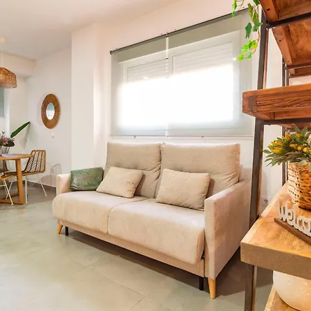 Nuevo Acogedor Estudio Junto Sta Justa Y Aeropuerto Sevilla